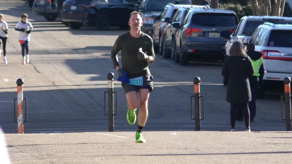 Starkville hosts annual race on Main Street with a cause