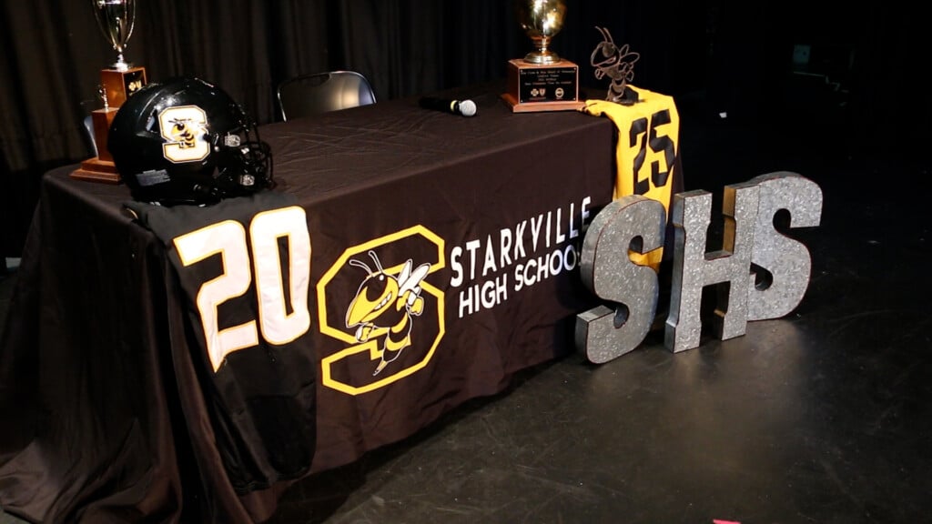 Starkville Signing