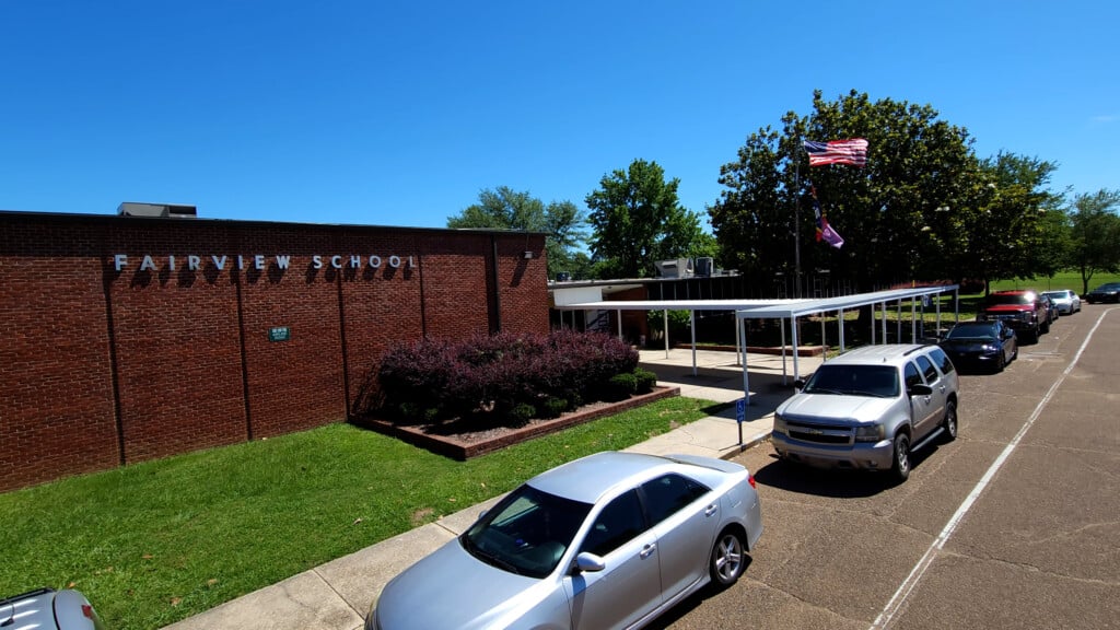Fairview Elementary Front Of School
