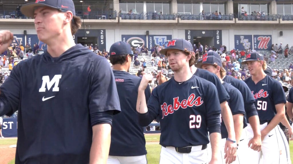 Ole Miss Vs Lsu Lites00 03 46 10still001