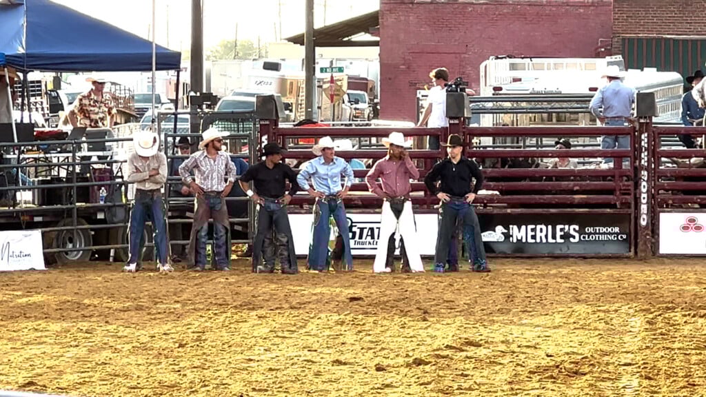 Su Bullriding Vo00 00 00 00still001