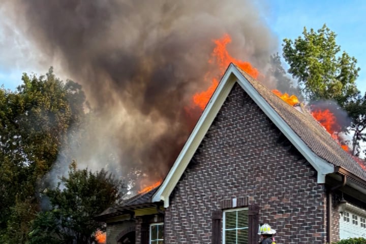 Lafayette Co. Fire Dept. responds to a house fire in Lafayette Co.