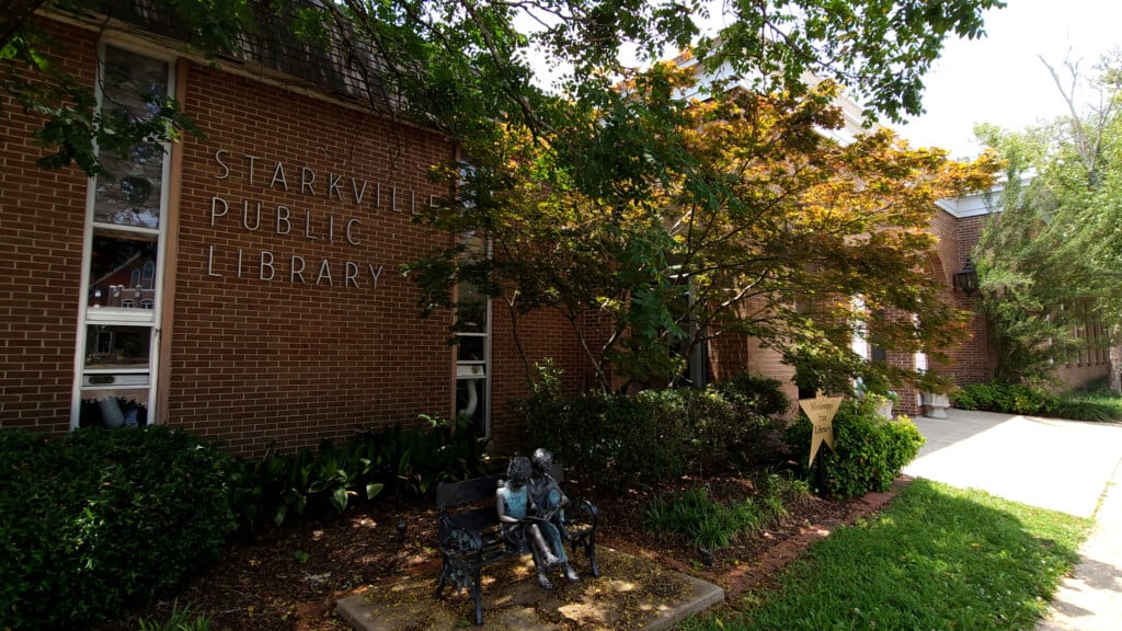 Starkville Library Exterior