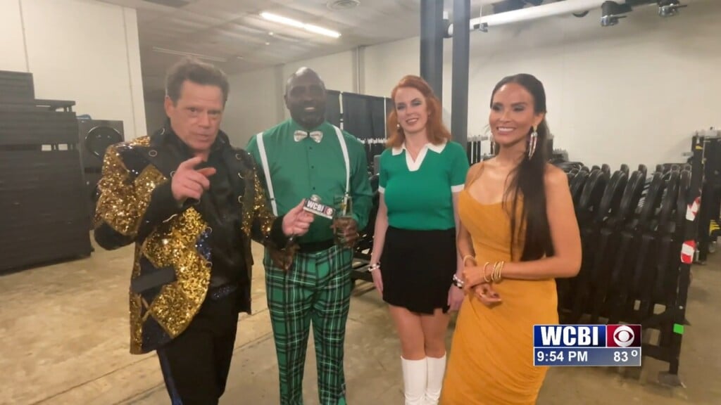 Around The Area With Allie Martin (dancing Like The Stars) 07/25/2025
