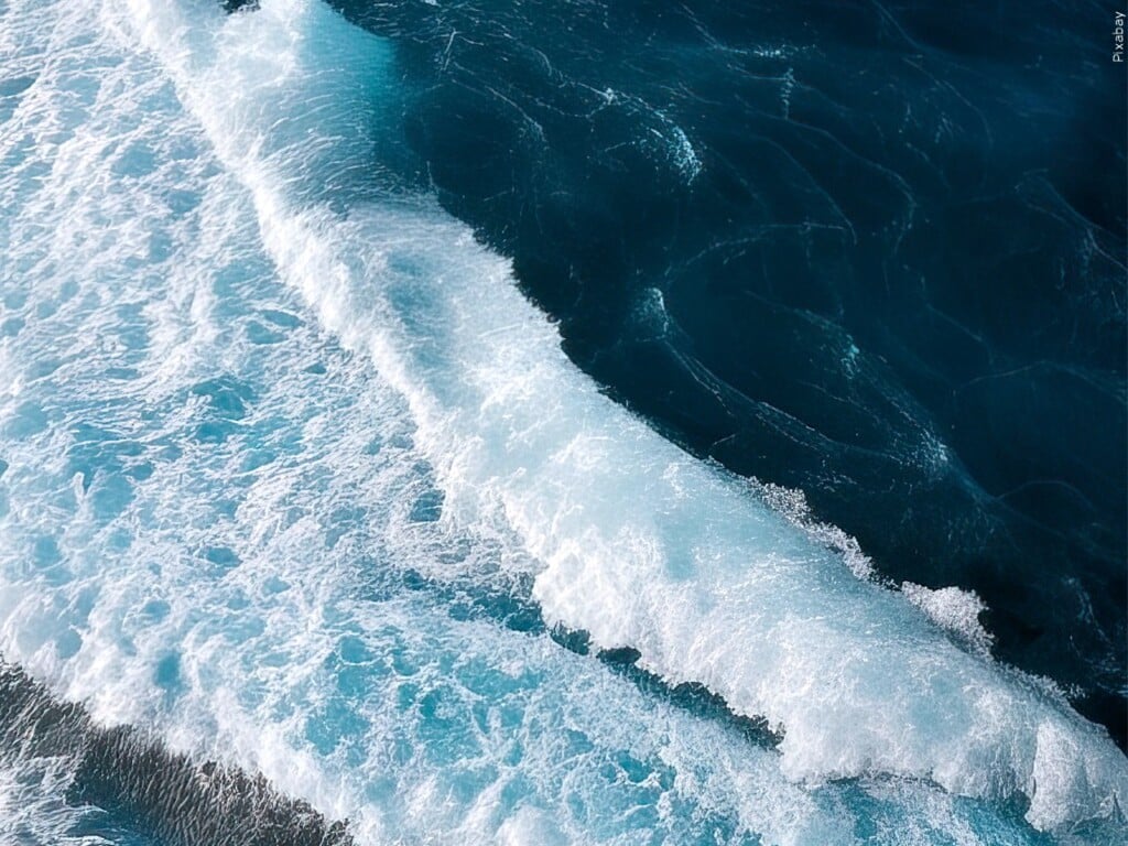 big water waves
