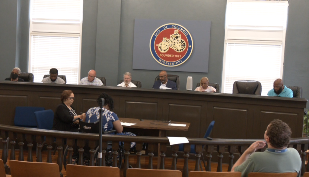 Stephen Jones hosts first work session as new mayor of Columbus