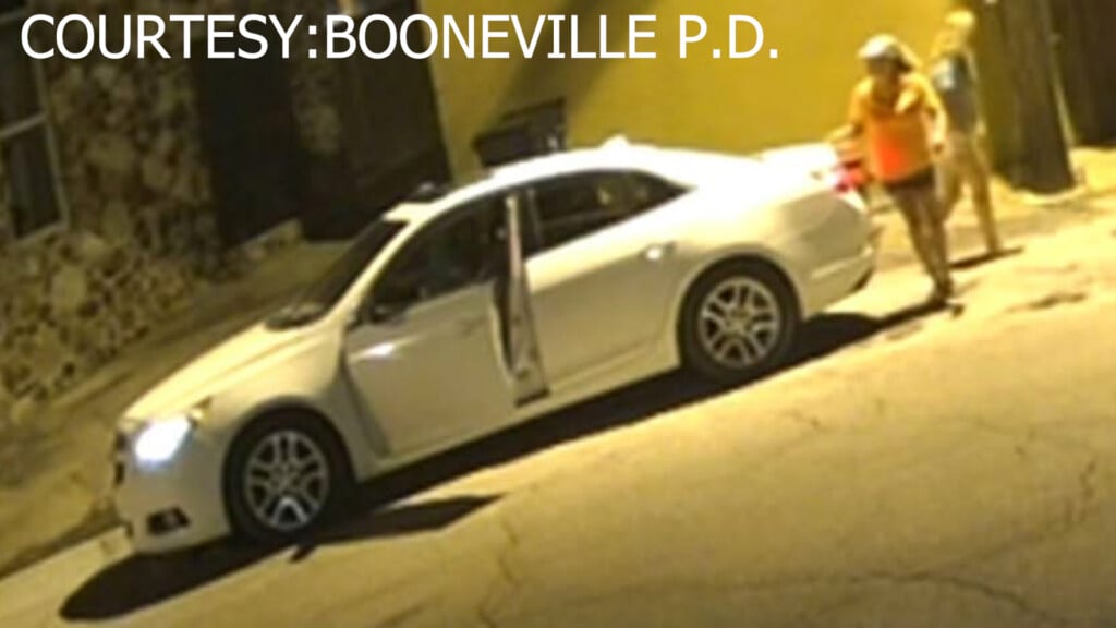 S Booneville Thieves Vo00 02 08 26still001