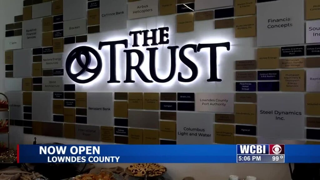 Gtr's Link Holds Ribbon Cutting Ceremony For New Building