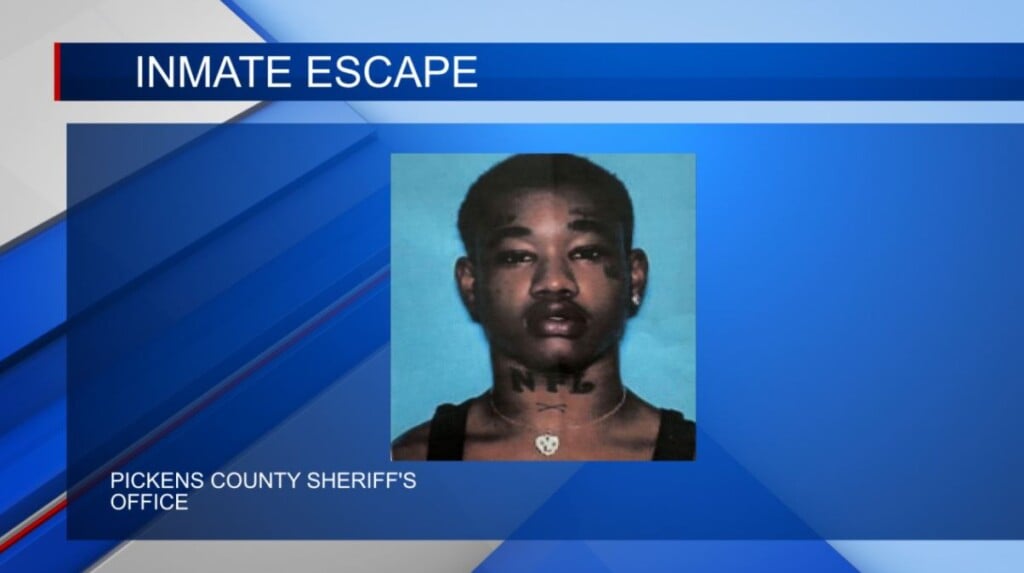 Perry Co. Inmate escapes from prison in Pickens County, AL.
