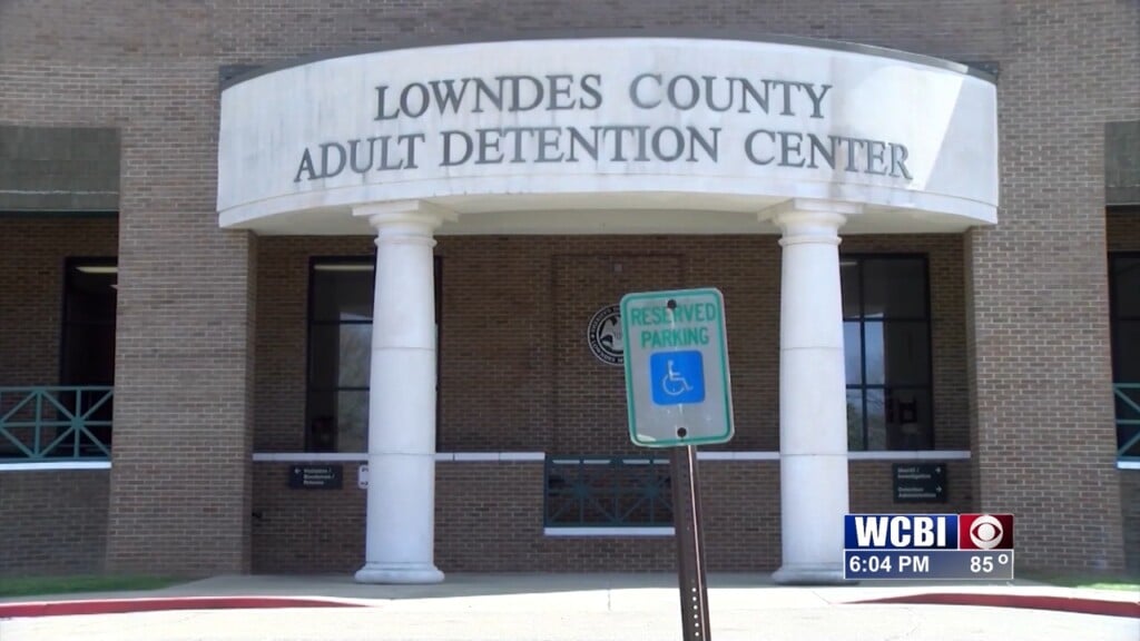 Man Brings A Live Grenade Into The Lowndes County Sheriff's Office