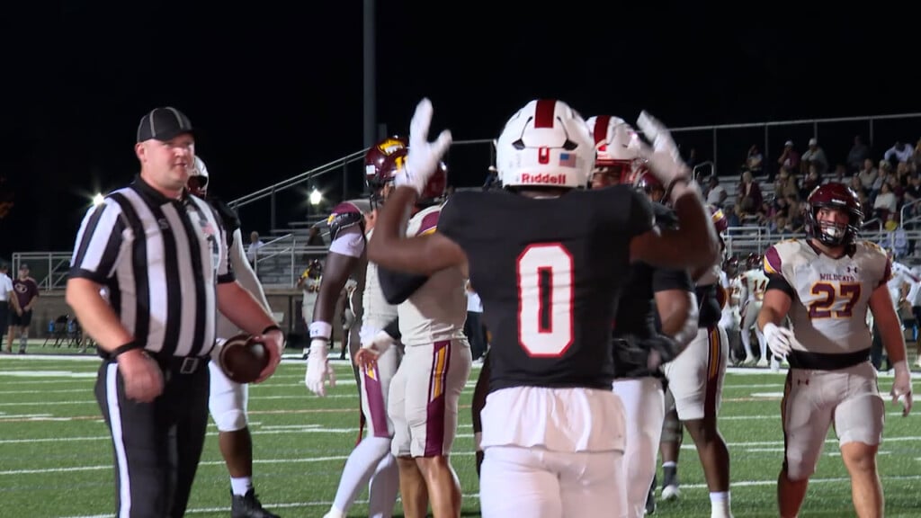 Emcc Vs Pearl River Cc00 01 13 40still001