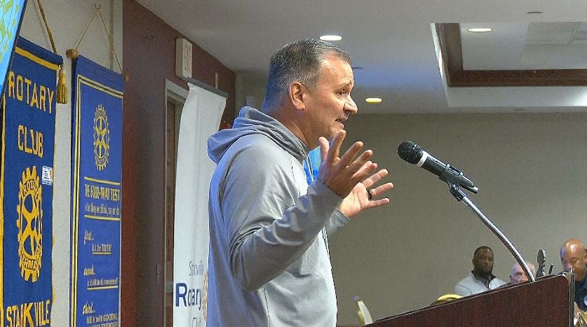 MSU Head Basketball Coach speaks at the Rotary Club in Starkville