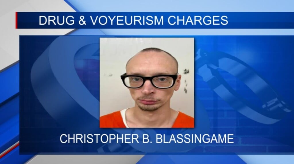 Man accused of drug possession and voyeurism in Booneville