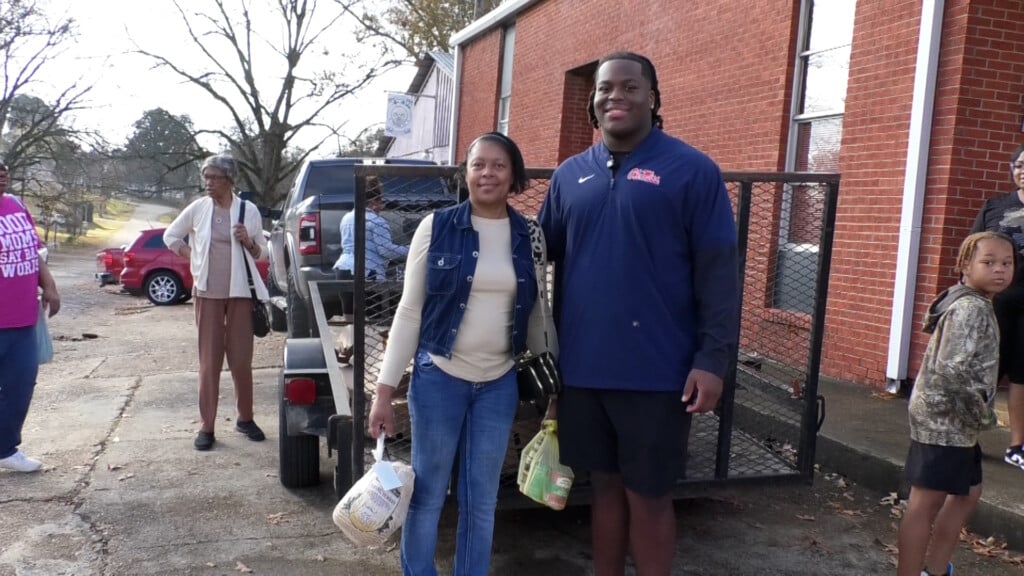 Su Athlete Giving Vo00 00 04 16still001