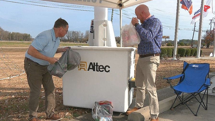 4 County holds "Fill the bucket" food drive Lowndes Co.