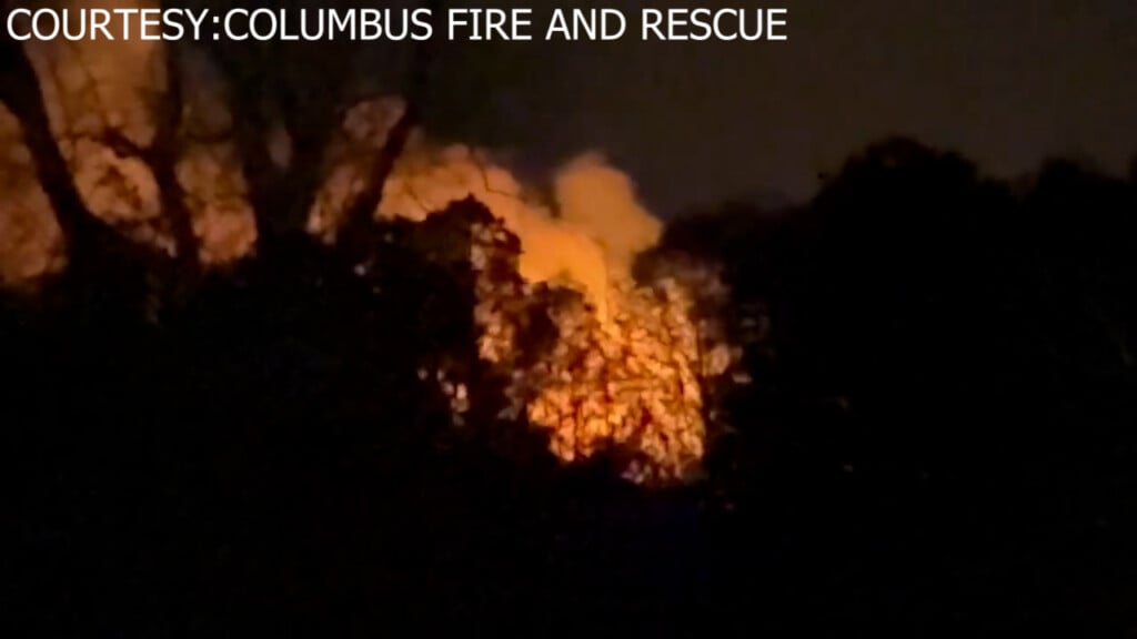Su Columbus Fire Vo00 00 06 14still001