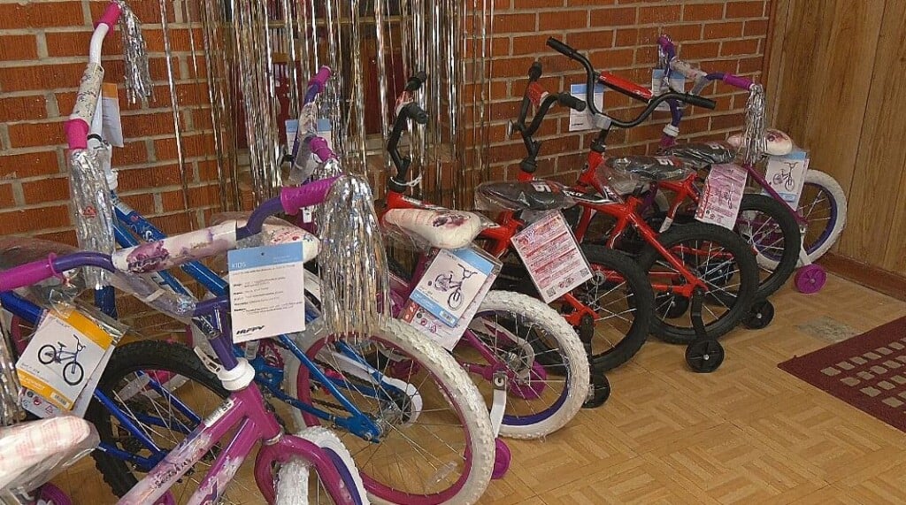 local church in Eupora donates bikes to children in Choctaw Co.