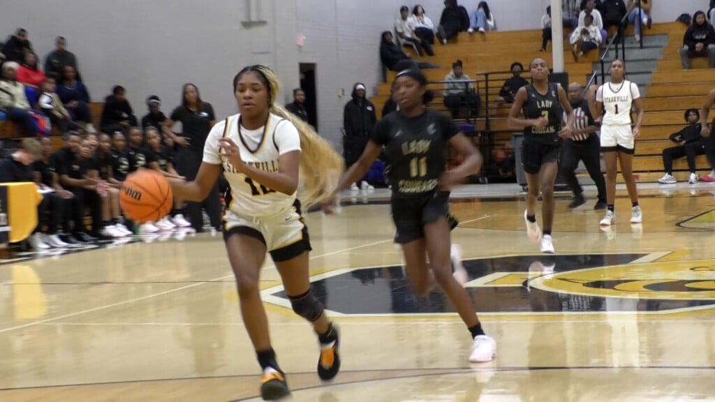 Stk Girls Vs Nw Rankin00 00 34 22still001