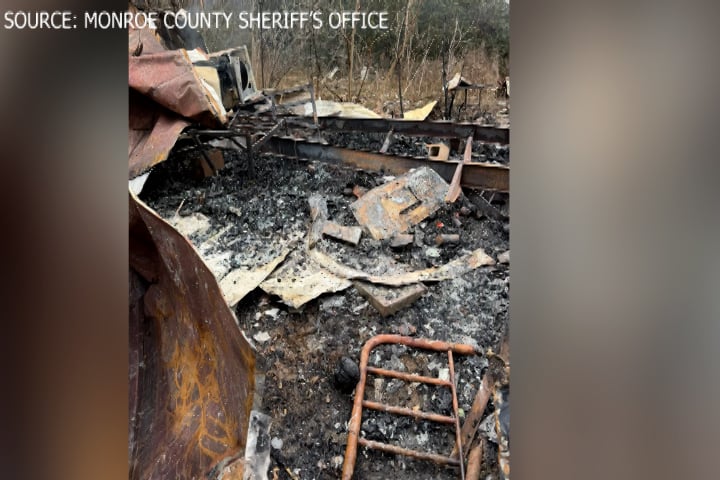 Su Monroe County Fire Vo00 00 00 00still001