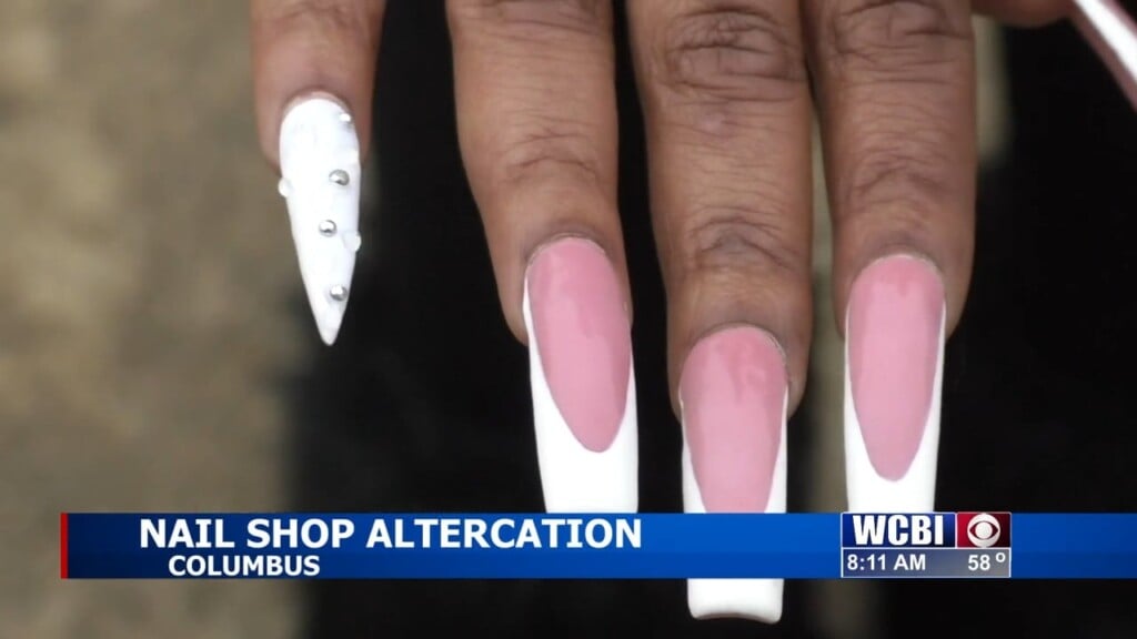 Nail Salon Dispute Gains Social Media Attention