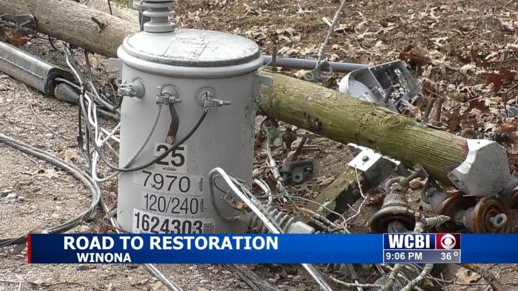 Out Of State Linemen Help Restore Winona Power