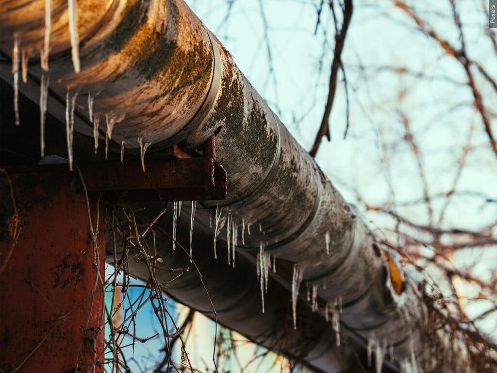 Ice on pipes