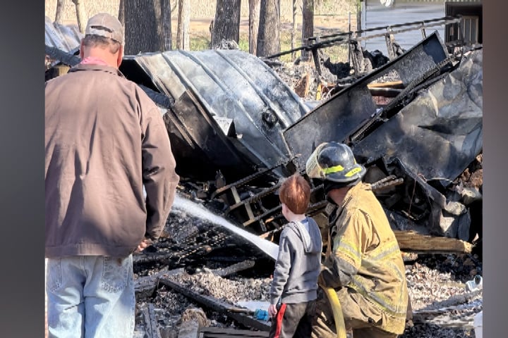 Sequence 0500 00 09 23still001