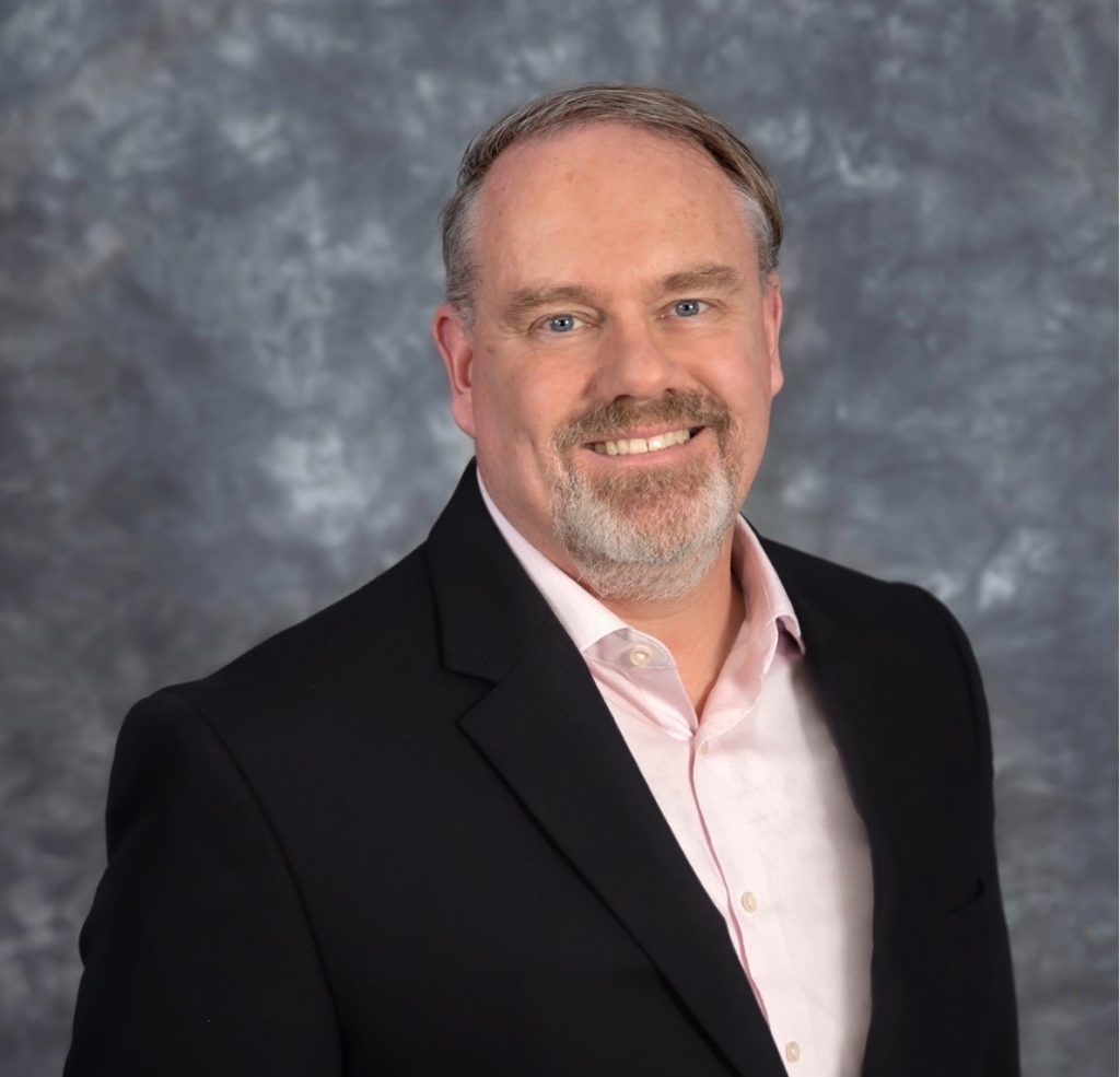 Iain Vasey Headshot 1024x985