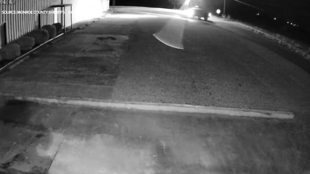 Sequence 0500 00 04 23still001