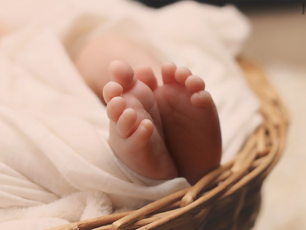 Baby feet