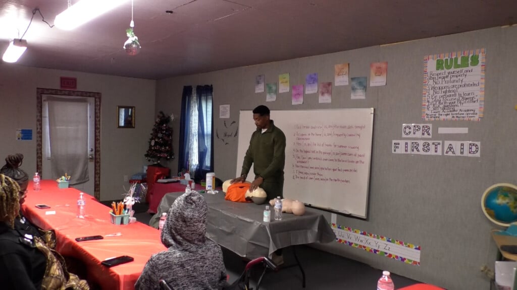 Su Cpr Training Vo00 00 00 00still001