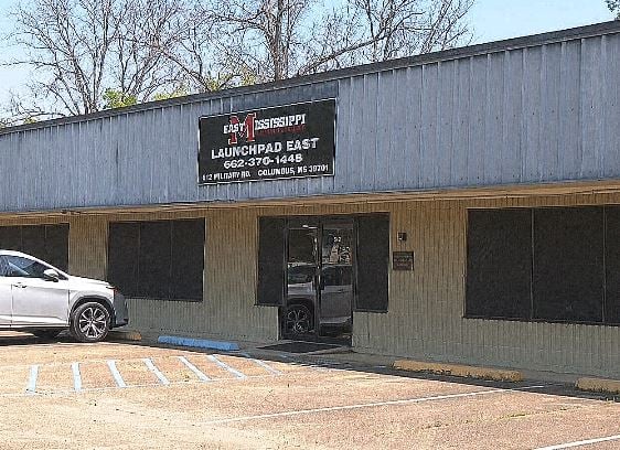 EMCC Director of Adult Education discusses Launch Pad East with local business members