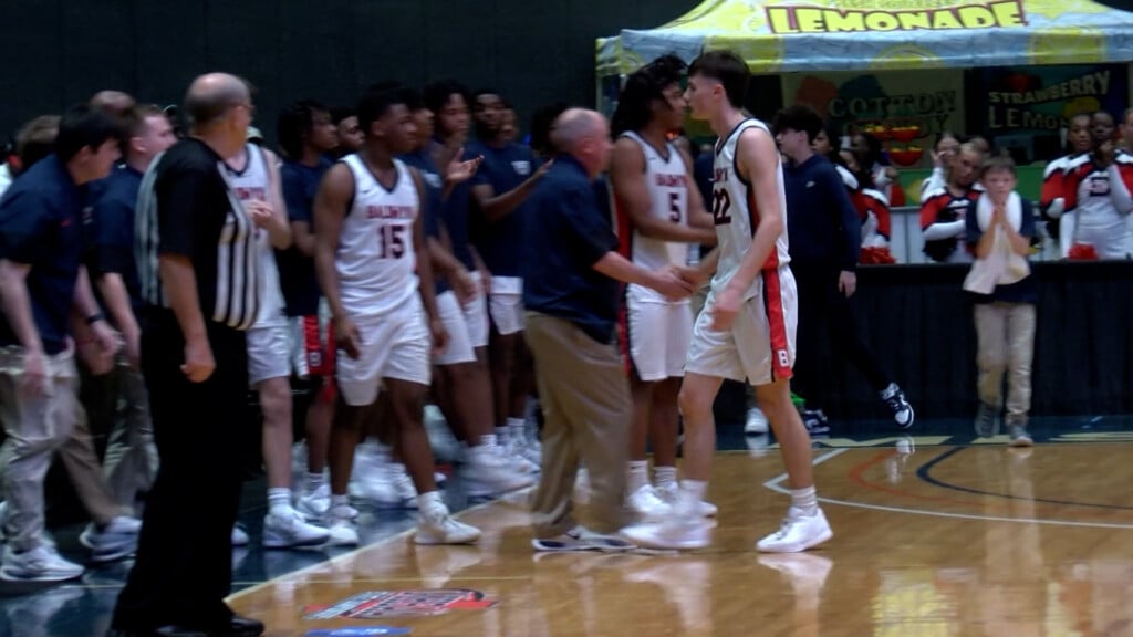 Baldwyn Vs Pelatachie00 00 29 13still001