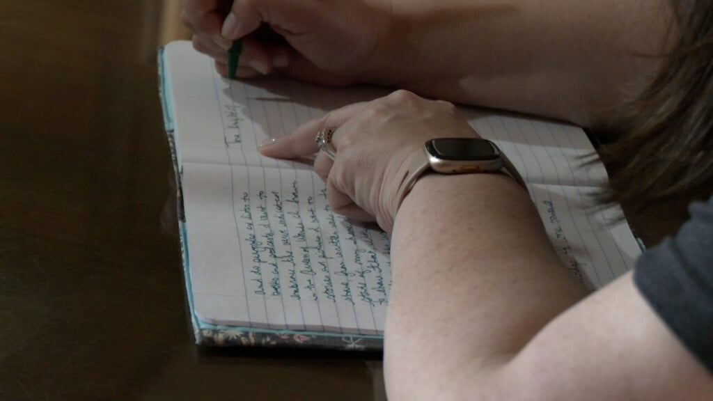 Su Writing To Heal Sot00 01 00 23still001