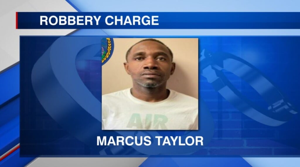 Man being held without bond after a robbery in Tupelo