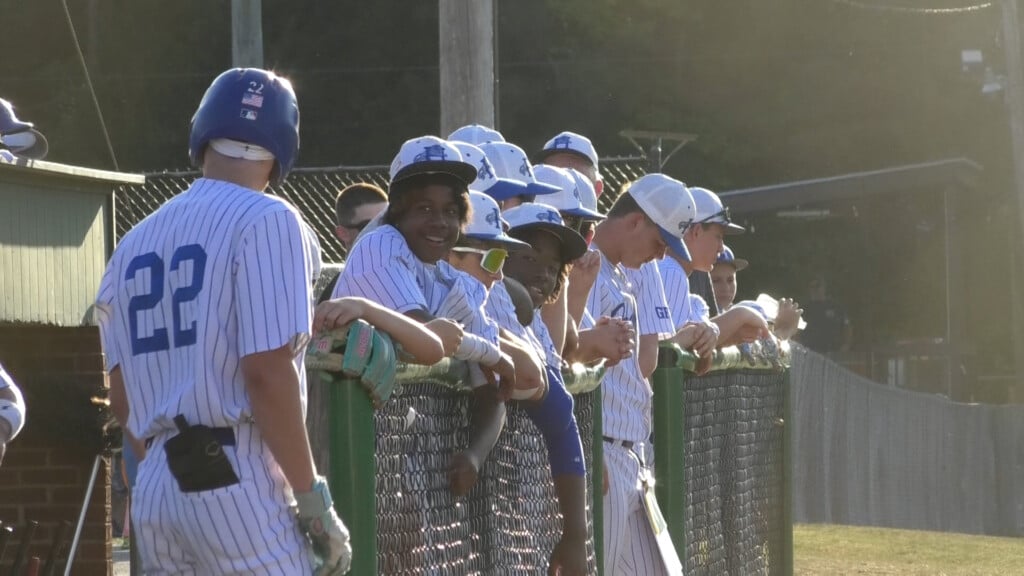 Hamilton Wv Bsbl00 00 05 24still001