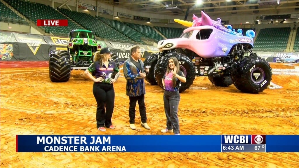 Monster Jam Live Shot 6 Am (grave Digger And Sparkle Smash) 04/03/26