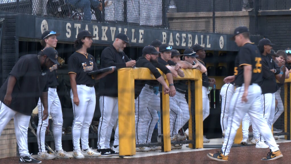 Stk Vs Clinton00 00 01 01still001