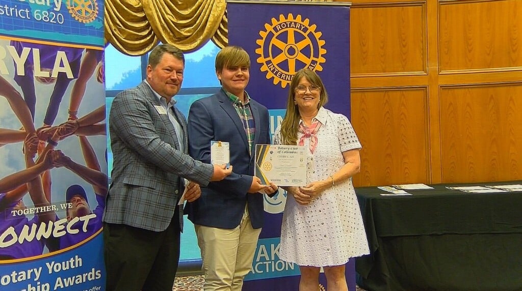 Columbus Rotary honors students who wish to make a difference in the community