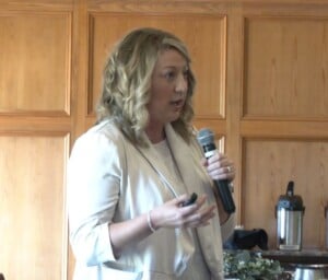 People Pro HR Solutions Misty McCraw talks trends affecting businesses to Columbus community leaders
