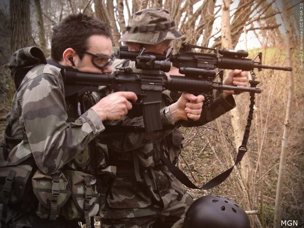 Airsoft guns