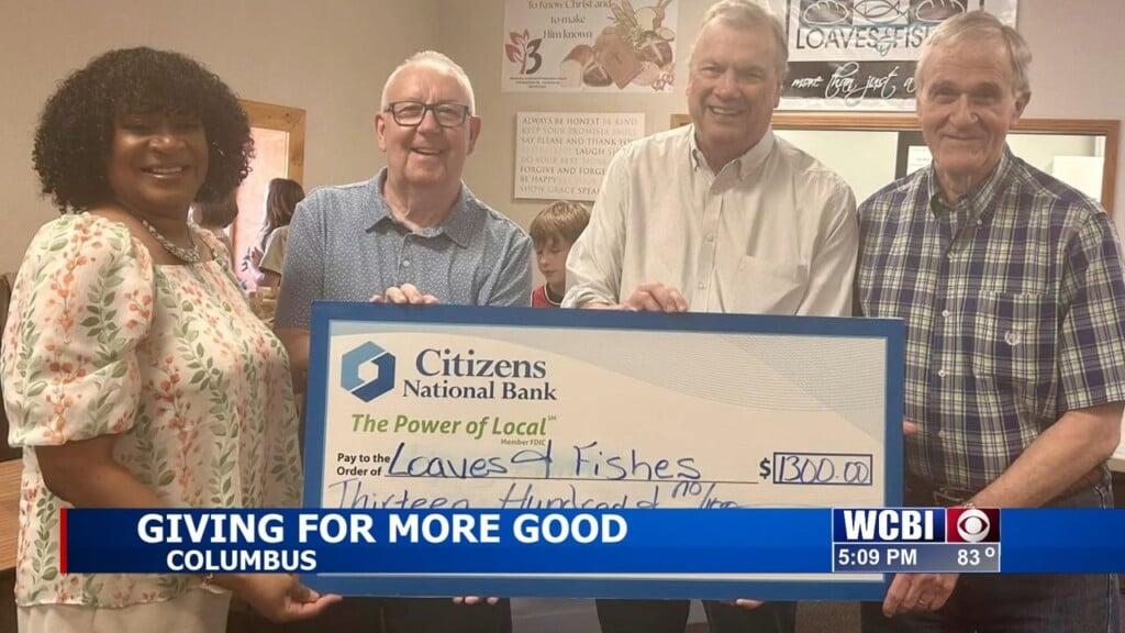 Citizens National Bank Presents Lowndes Co. Loaves And Fishes With $1,300 Check