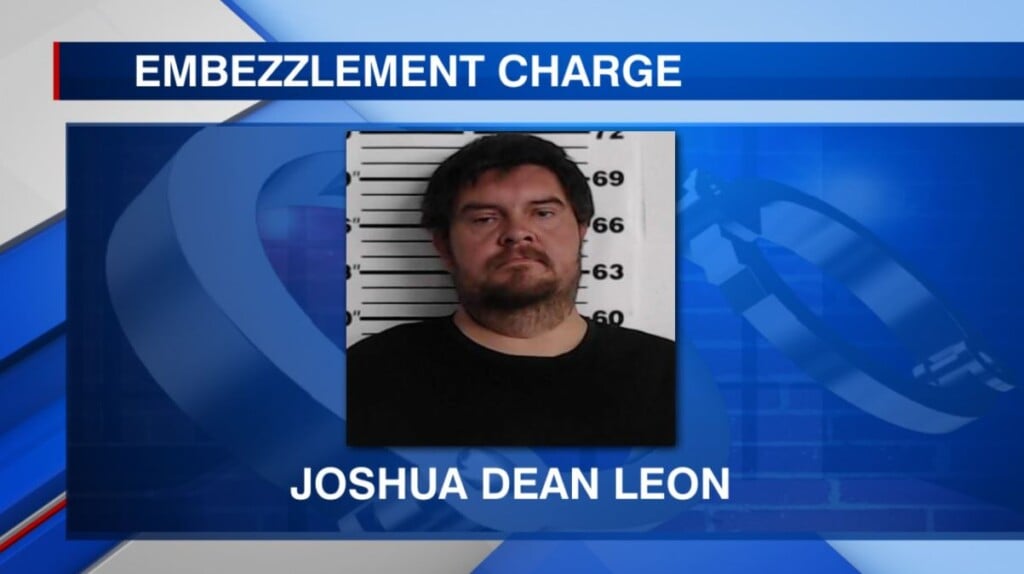 Leon Mug