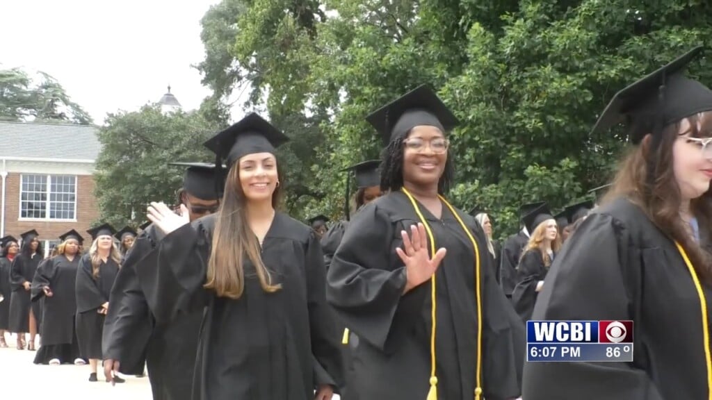 Muw Holds Summer Commencement At Rent Auditorium