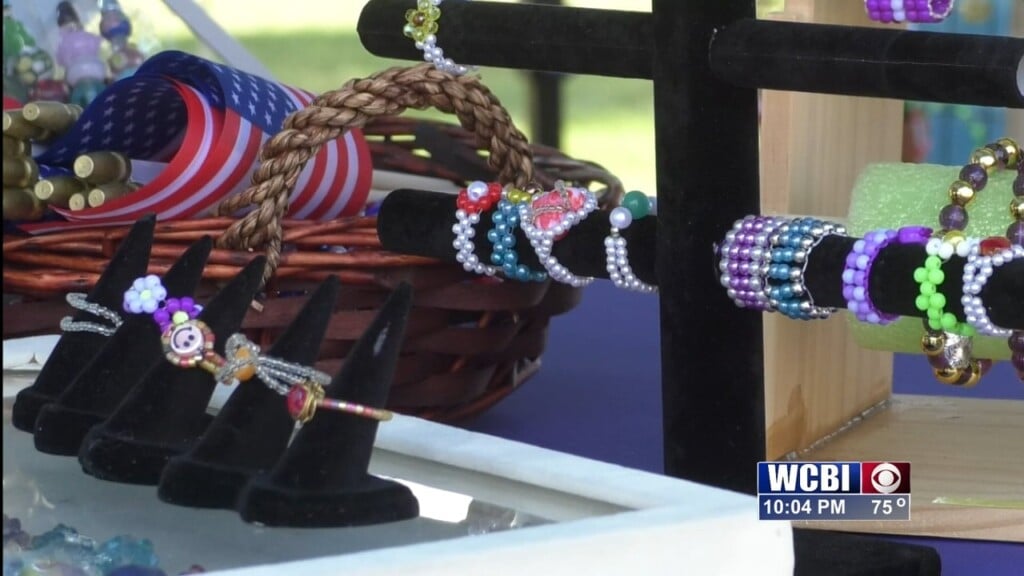 Columbus Women Create Crystals, Beads, And Friendships