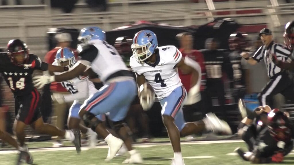 Emcc Vs Northwest Ccmp400 00 54 27still001