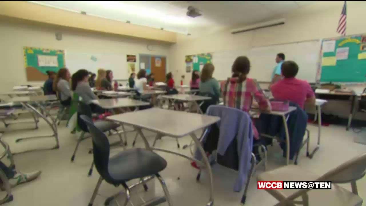 CMS Suspension Numbers Highlight Racial Divide - WCCB Charlotte