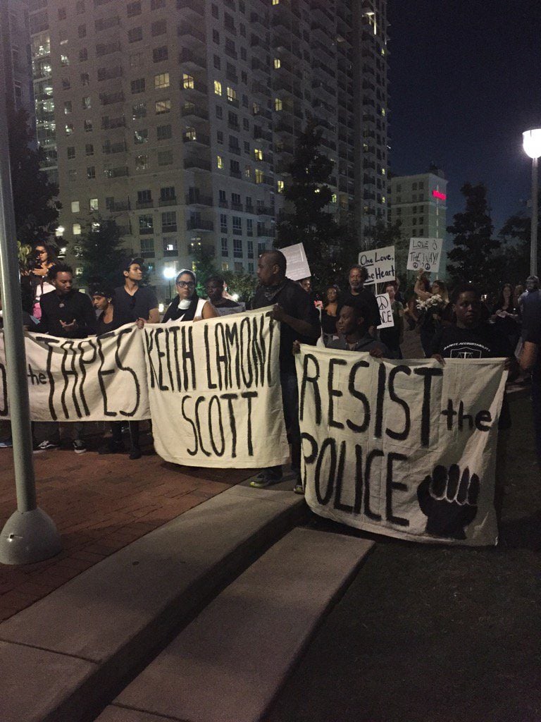 Charlotte Protests Friday Night Photo by @AmyWCCB