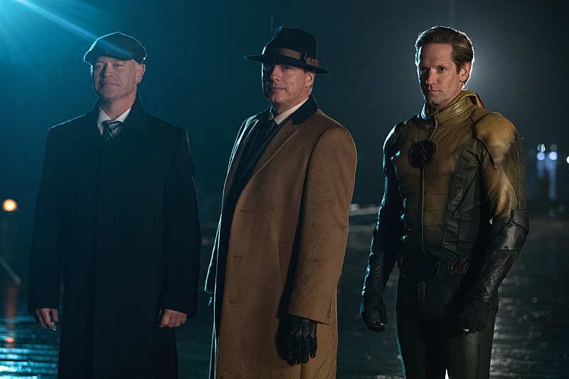 DC's Legends of Tomorrow --"The Chicago Way"