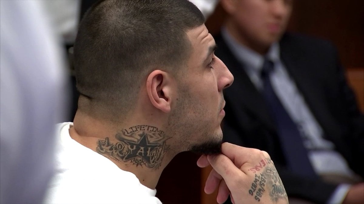 Aaron Hernandez arraigned on murder | | thesunchronicle.com